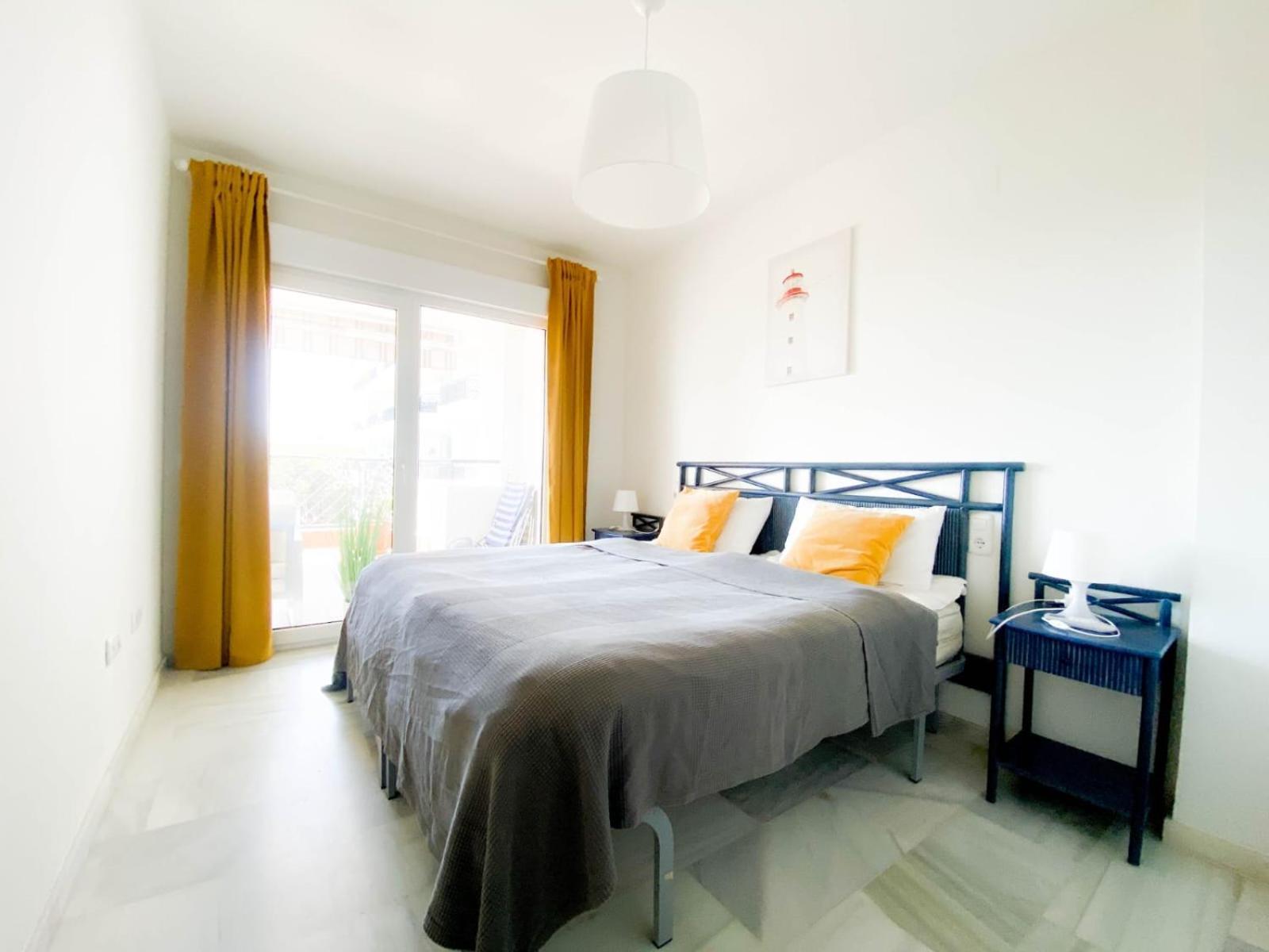 Beachside Apartment Mi Capricho Portal 7 Sitio de Calahonda Kültér fotó